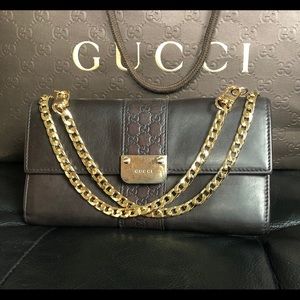❤️ SOLD ❤️ Gucci leather wallet on chain